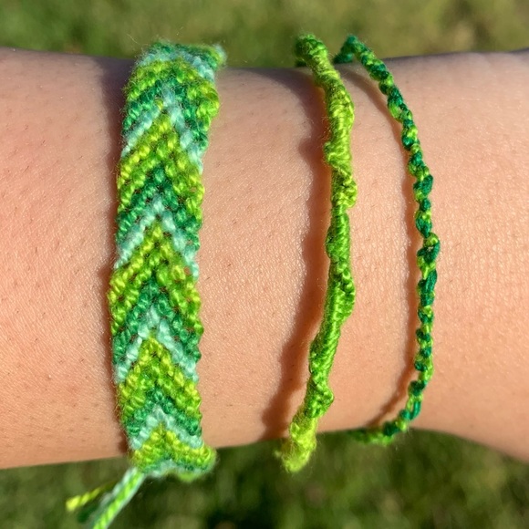 3 Woven Friendship Bracelets (Green) - Picture 3 of 8